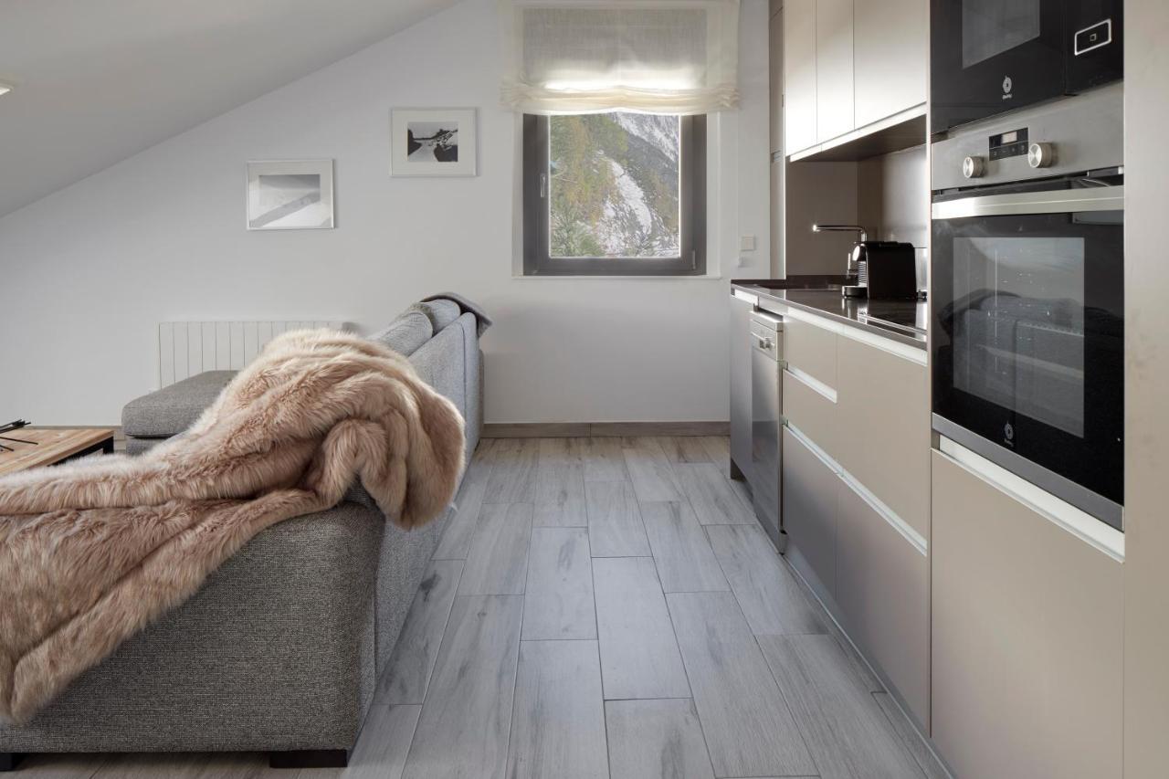 Irissa By Feelfree Rentals Naut Aran ภายนอก รูปภาพ